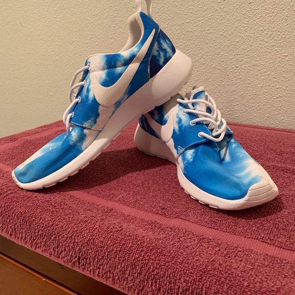 nike cloud shoes